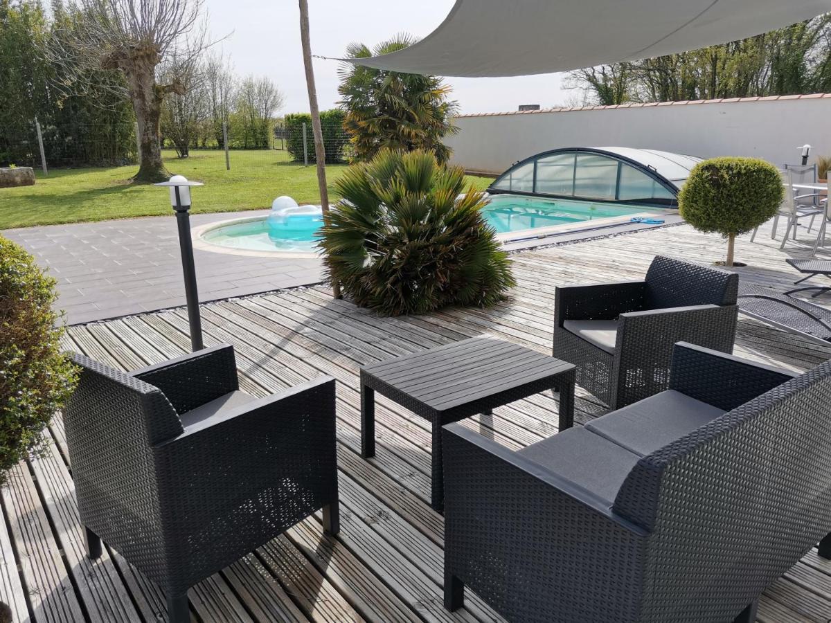 Maison De Campagne Proche Des Plages Saint-Romain-de-Benet Extérieur photo